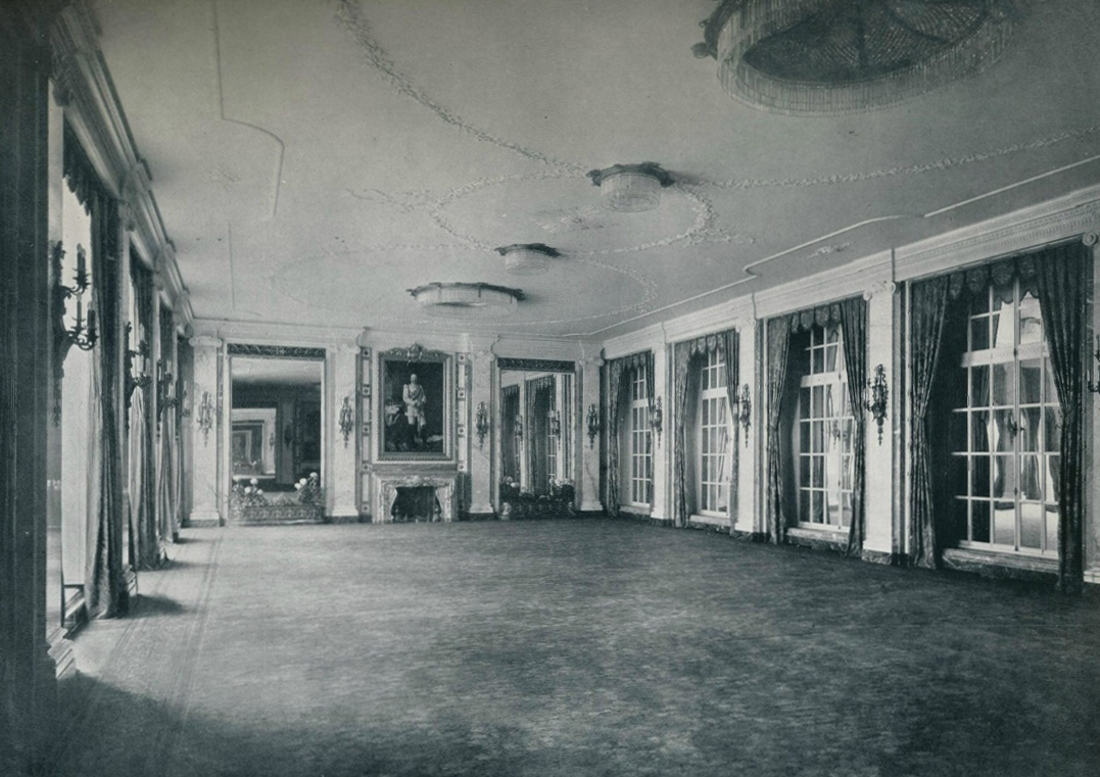 Berlin, Hotel Esplanade, Kaisersaal nach 1912 (Bild: historische Abbildung, via Janwillemsen, CC BY NC SA 2.0, via flickr)