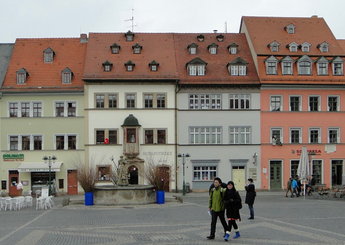 Weimar, Marktplatz, Nordseite, Markt 3-5 (Bild: Nikolai Karaneschev, CC BY SA 3.0, 2013)