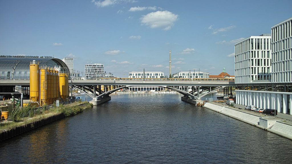 Berlin, Humboldthafenbrücke, 1999 (Bild: Elisauer, CC BY SA 4.0, 2019)