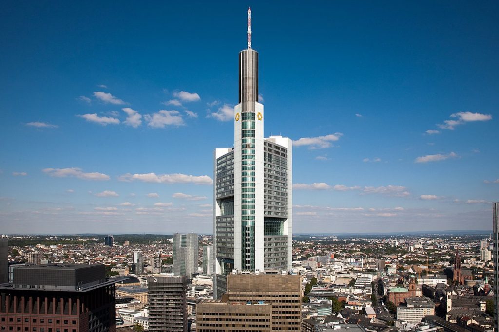 Frankfurt am Main, Commerzbank Tower (Bild: © Commerzbank AG, CC BY SA 3.0, 2012)